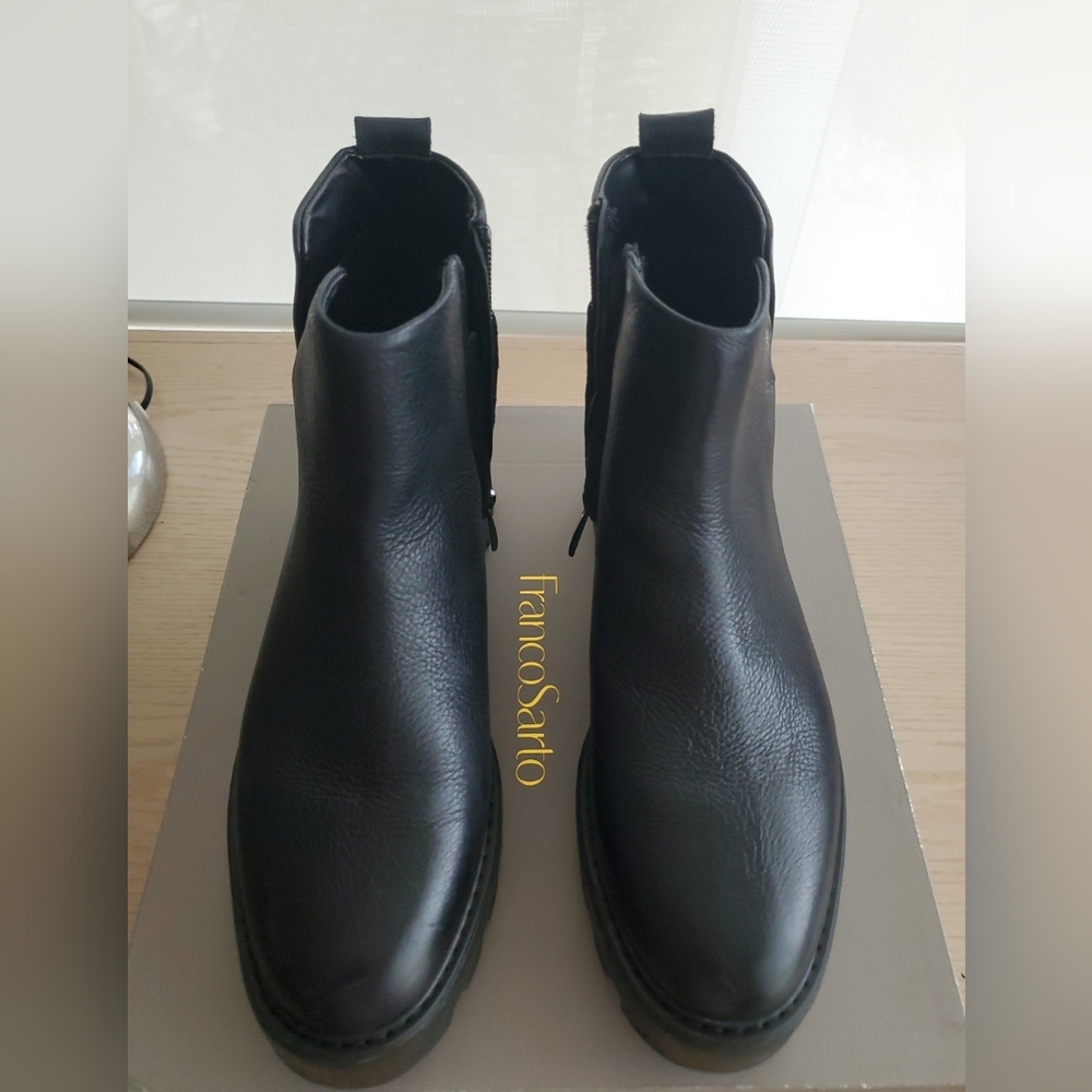 Franco Sarto Women’s Black Leather Chelsea Boots Size 7
